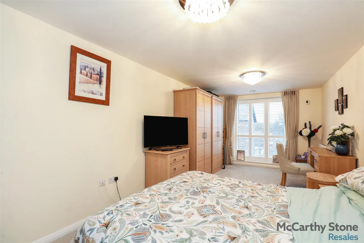 Portland Street, Leek, ST13, photo 8
