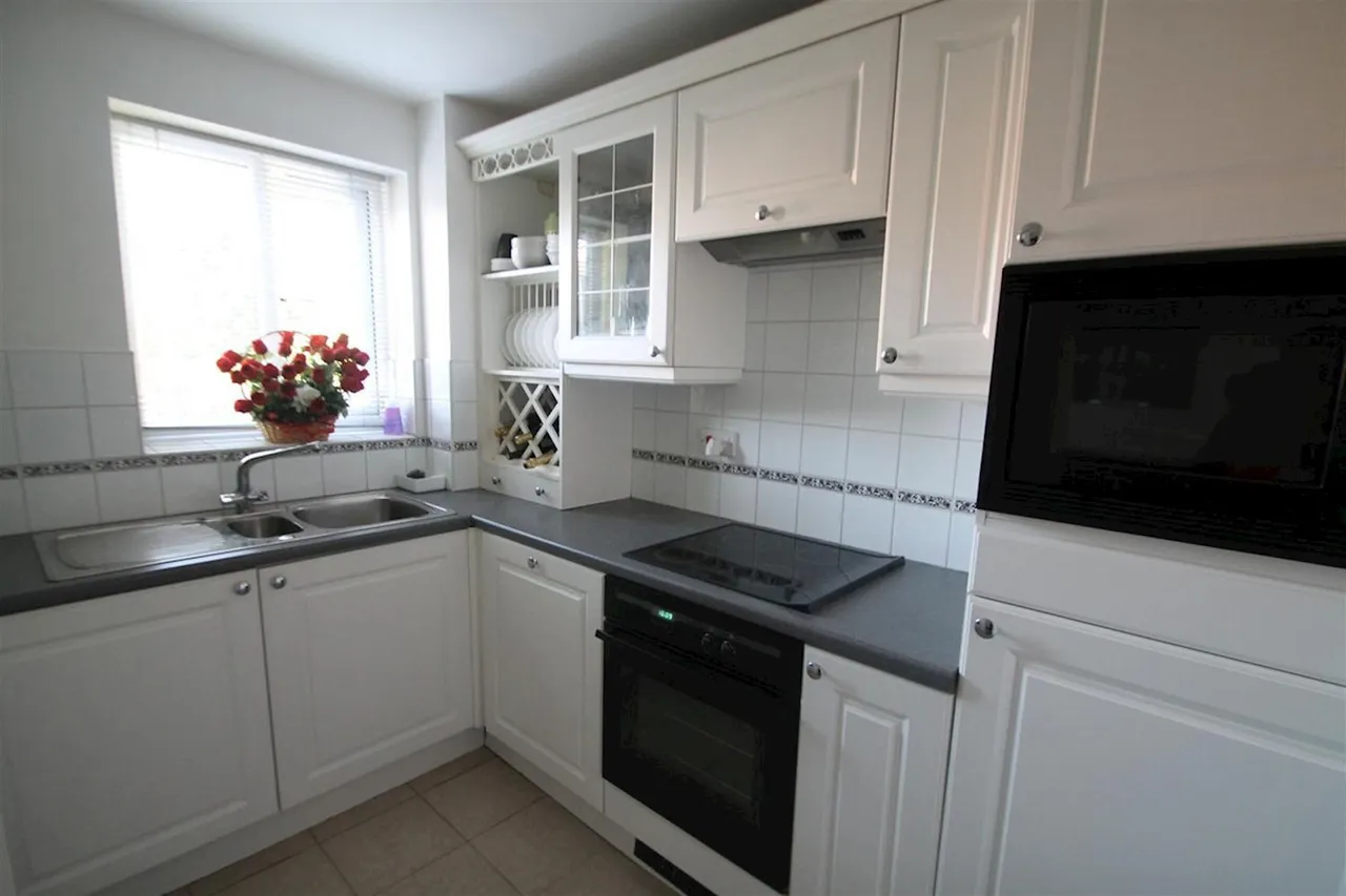 Cherry Blossom Close, N13, photo 4