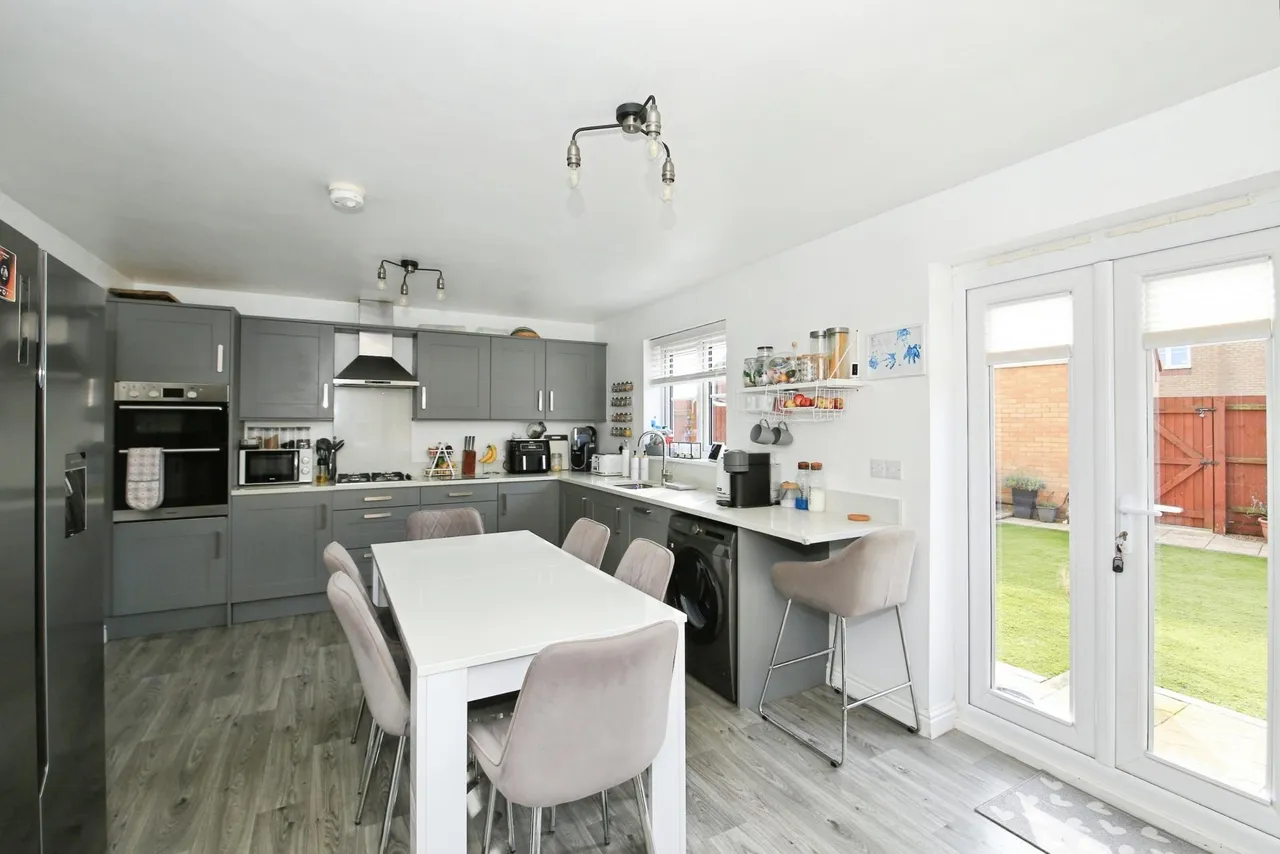 Foxglove Close, Peterborough, PE7, photo 2