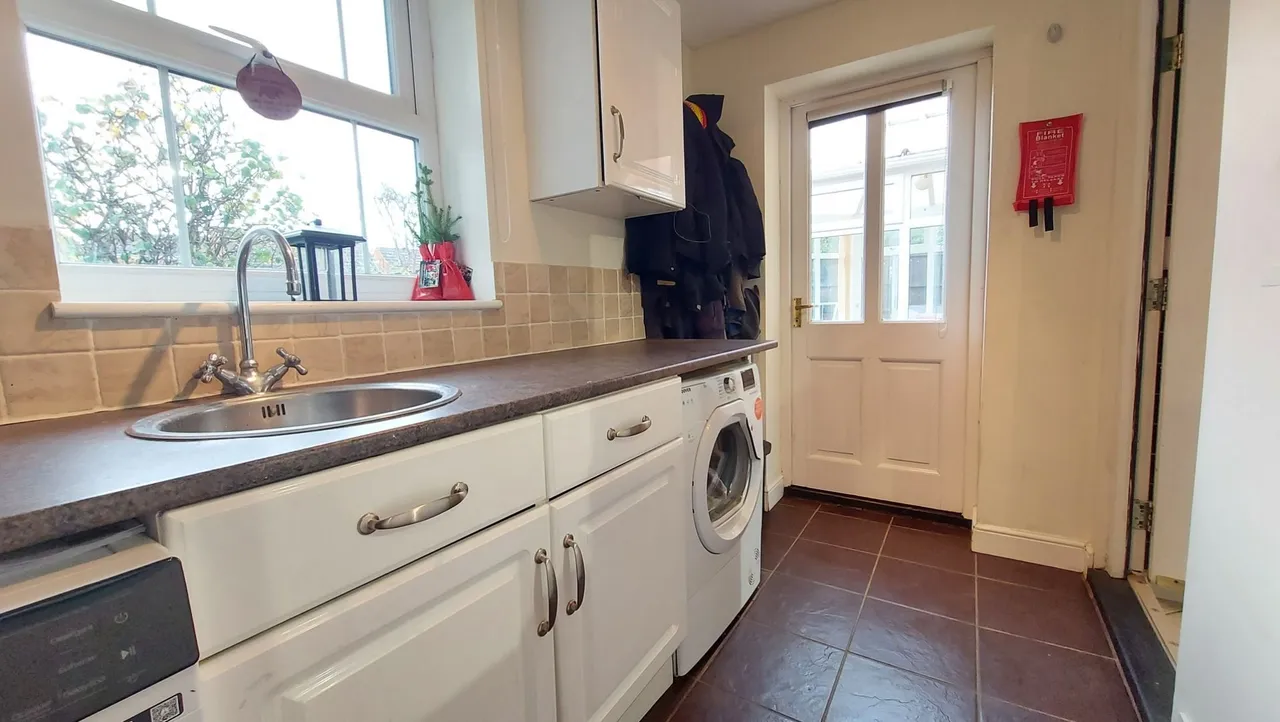 Churchfields Road, Folkingham, Sleaford, NG34, photo 6