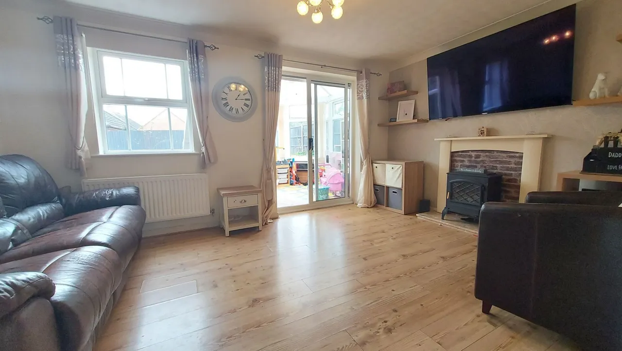 Churchfields Road, Folkingham, Sleaford, NG34, photo 8