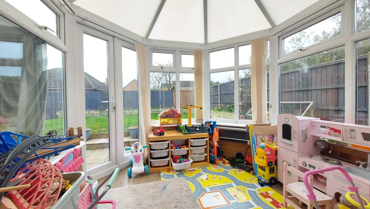 Churchfields Road, Folkingham, Sleaford, NG34, photo 9
