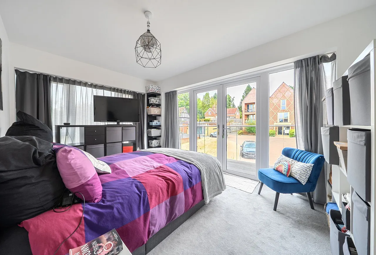 Hallowes Close, Redhill, RH1 4EB, photo 9