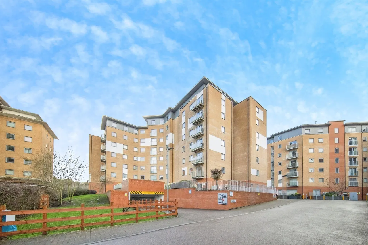 2 bed flat for sale, Ship Wharf, Colchester, CO2
