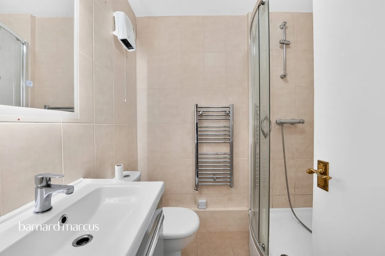Sullivan Close, London, SW11, photo 7
