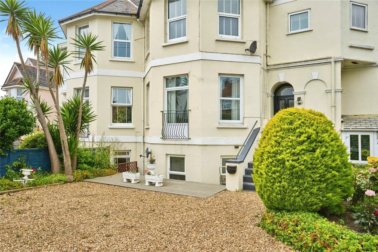 Park Road, Shanklin, PO37, photo 13