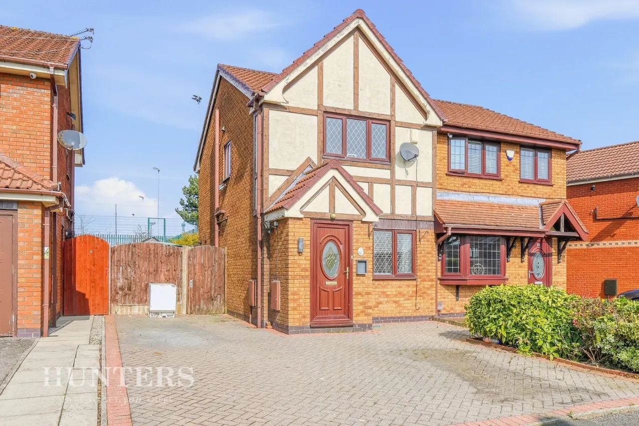 2 bed house for sale, Waterfield Way, Failsworth, M35