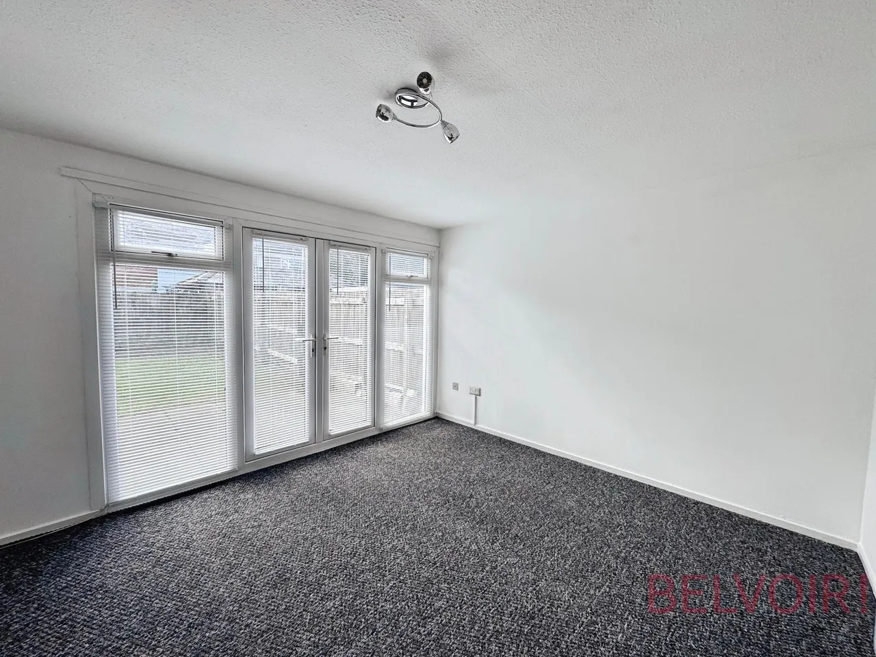 Pitcairn Close, Nottingham, NG2, photo 4