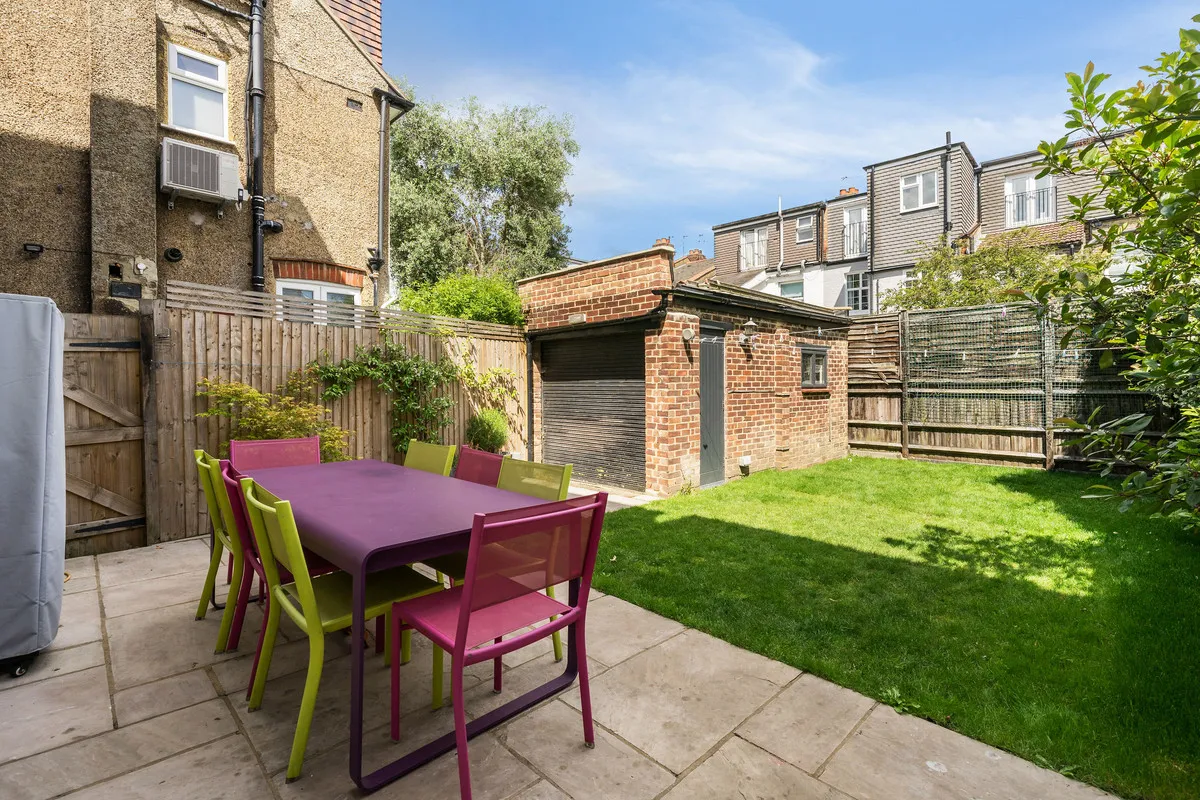 Eastbourne Gardens, London, SW14, photo 10