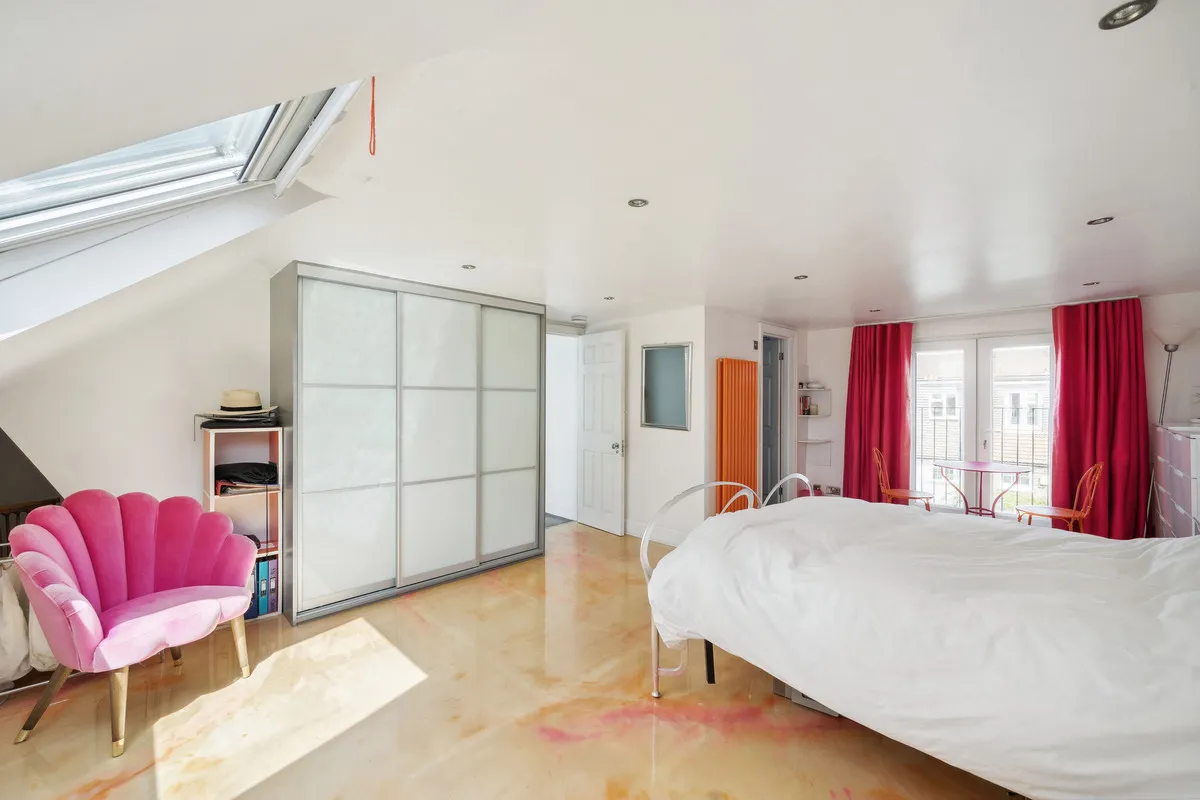 Eastbourne Gardens, London, SW14, photo 19