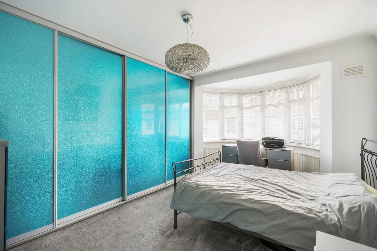 Eastbourne Gardens, London, SW14, photo 11