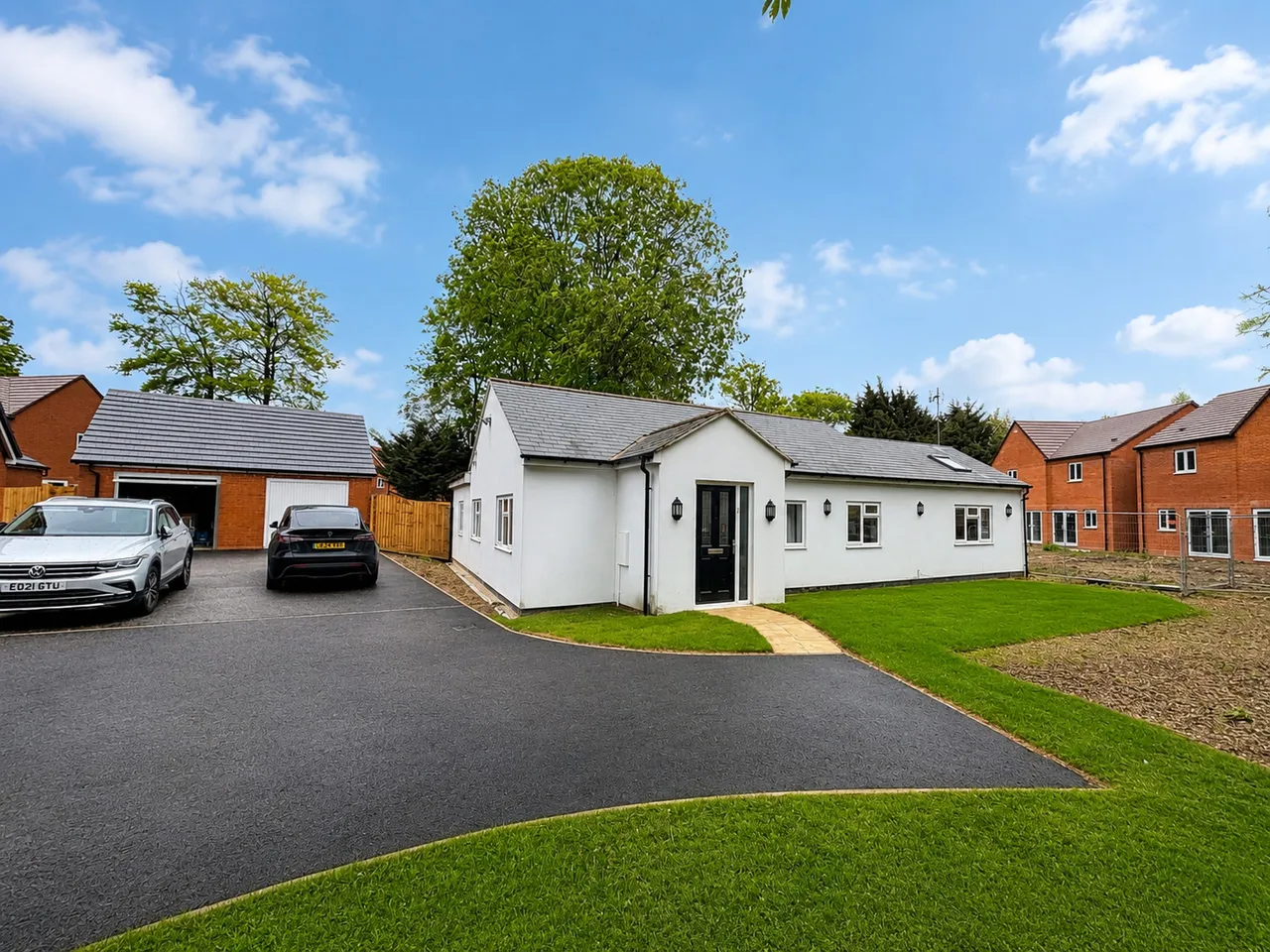 4 bed house for sale — La Villetta, Bury Spinney Thorn Road, Dunstable, Houghton Regis, LU5 6JQ