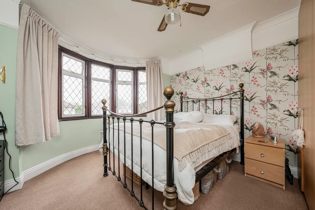 West Mead, South Ruislip, HA4, photo 11