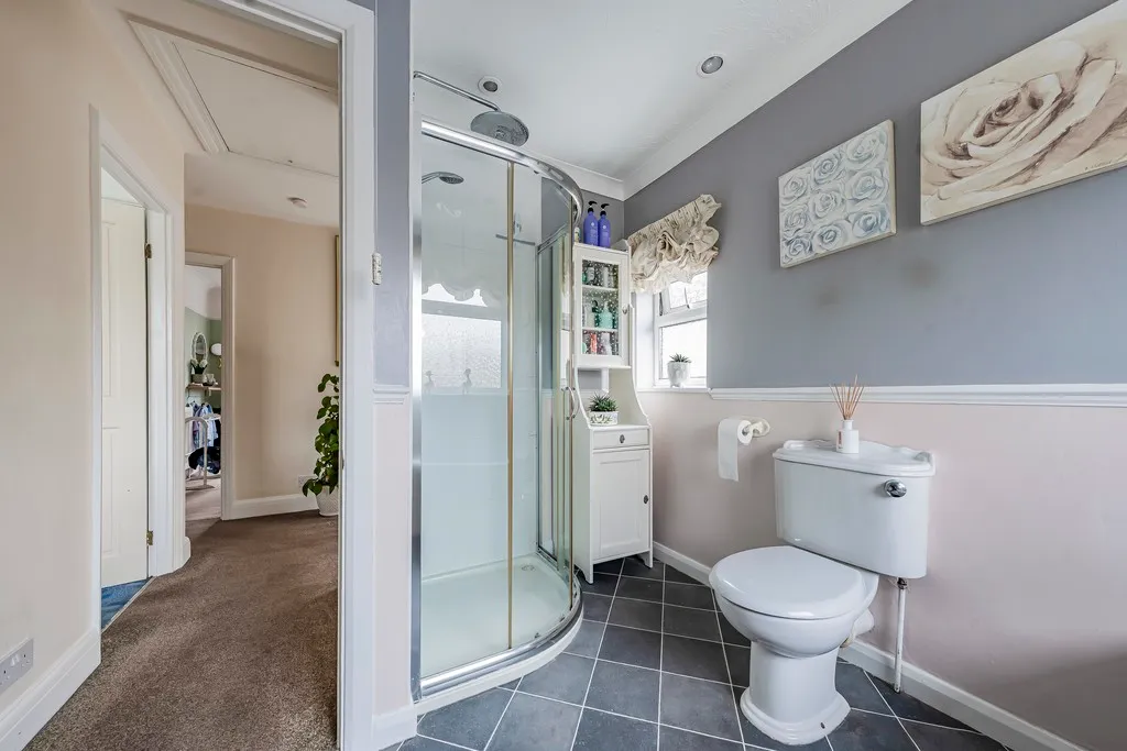 West Mead, South Ruislip, HA4, photo 24
