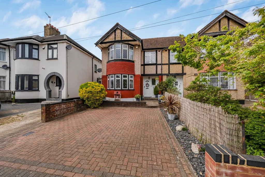 West Mead, South Ruislip, HA4, photo 34