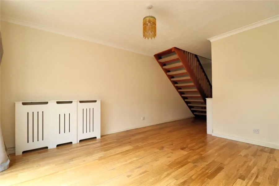 Clover Court, Woking, GU22, photo 4