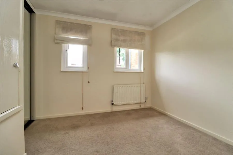 Clover Court, Woking, GU22, photo 6