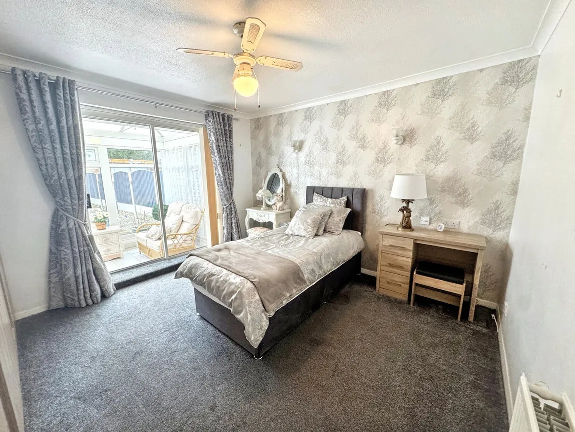Kinmel Way, Towyn, Conwy, LL22 9NE, photo 9