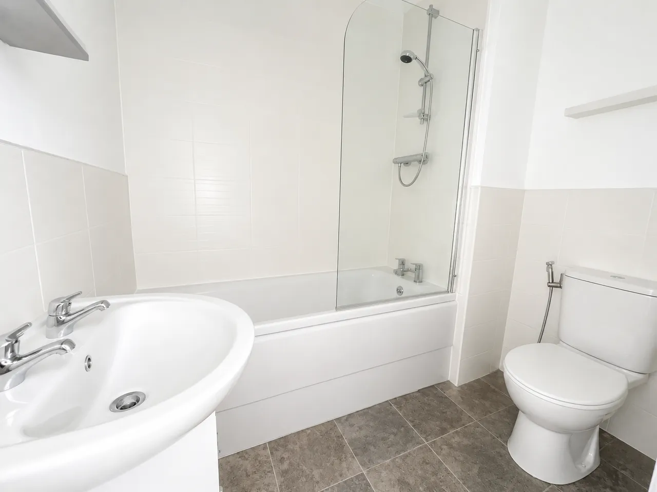 Queensway, Clifton, Swinton, Manchester, M27 8QE, photo 8