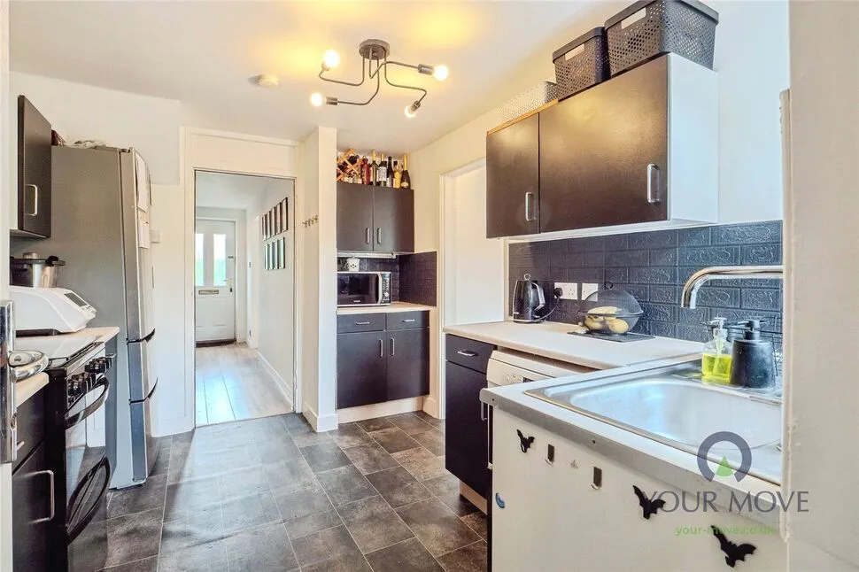 Whitteney Drive North, Leicester, Leicestershire, LE2, photo 2