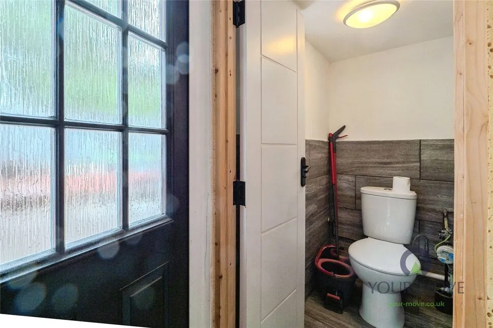 Whitteney Drive North, Leicester, Leicestershire, LE2, photo 3