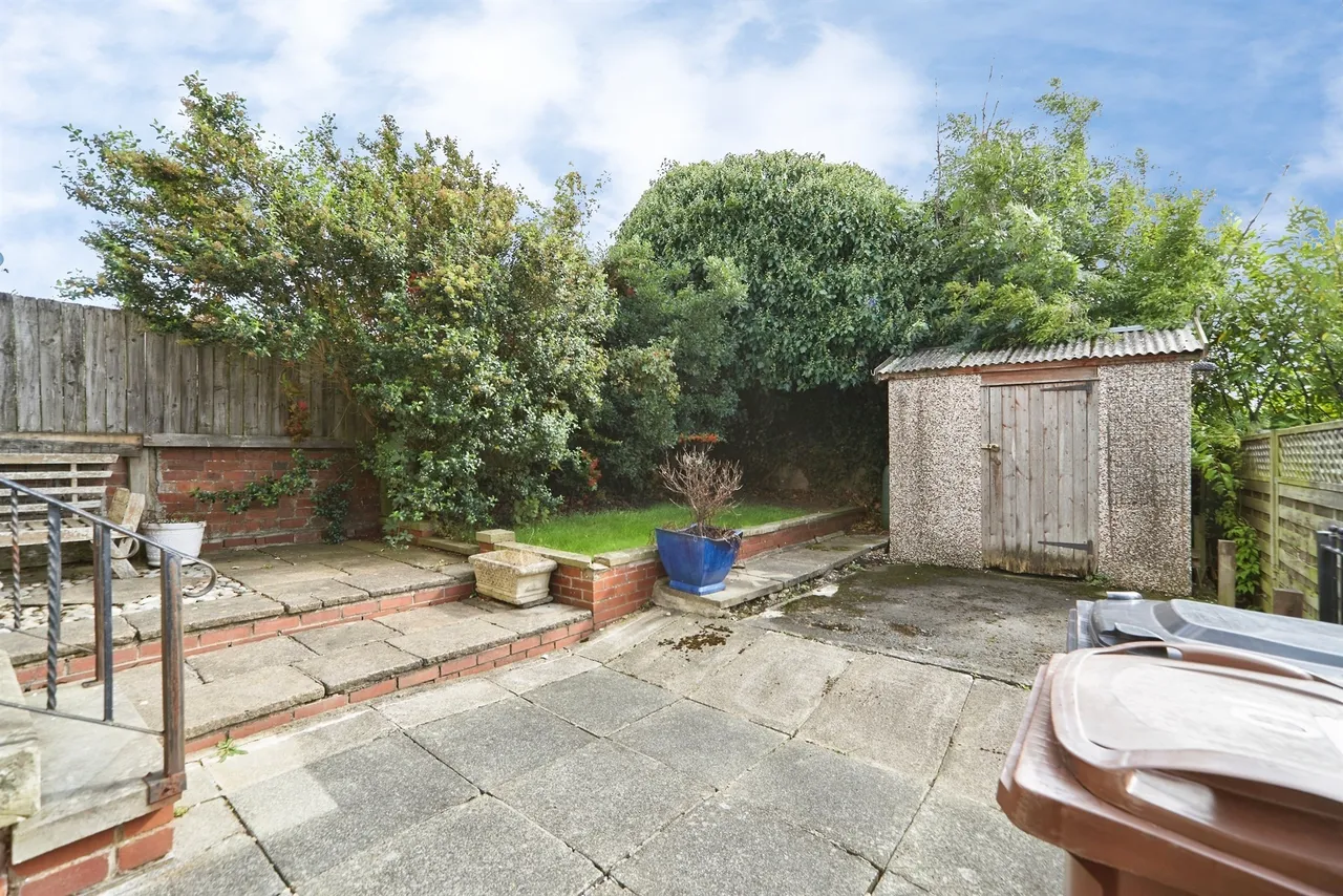 Rufford Drive, Yeadon, LS19, photo 4