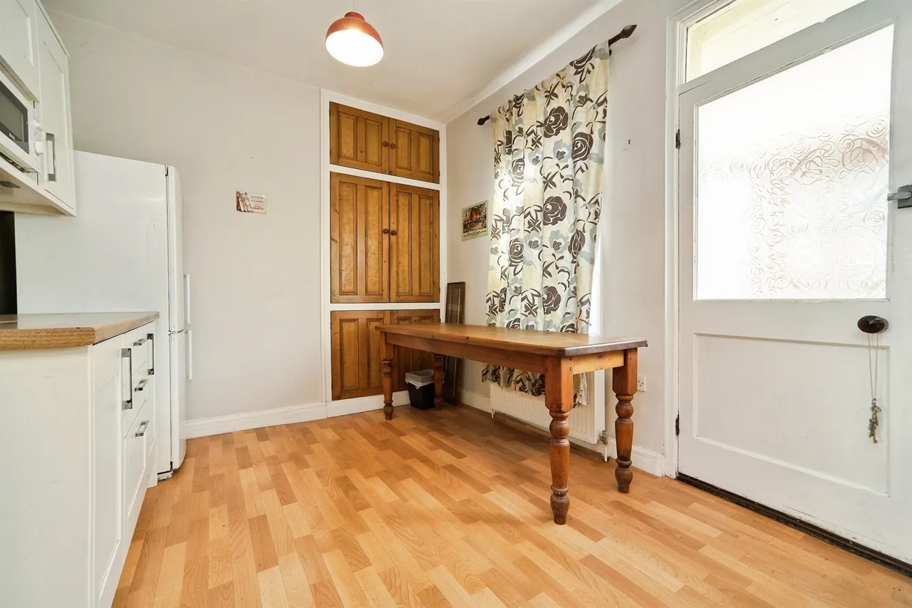 Rufford Drive, Yeadon, LS19, photo 7