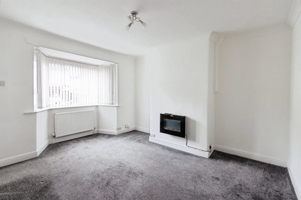 2 bed house for sale — Birch Crescent, LEEDS