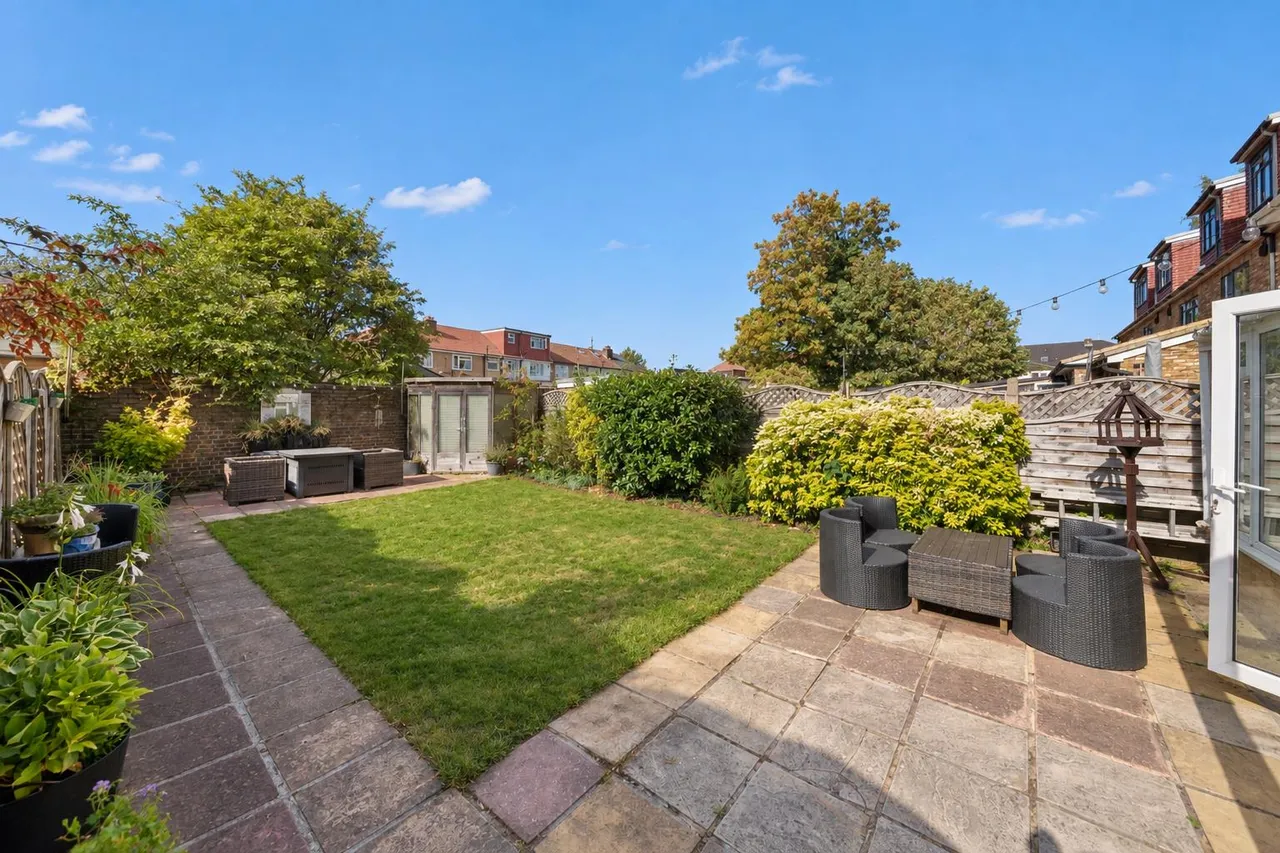 Charles Street, Hillingdon, photo 8
