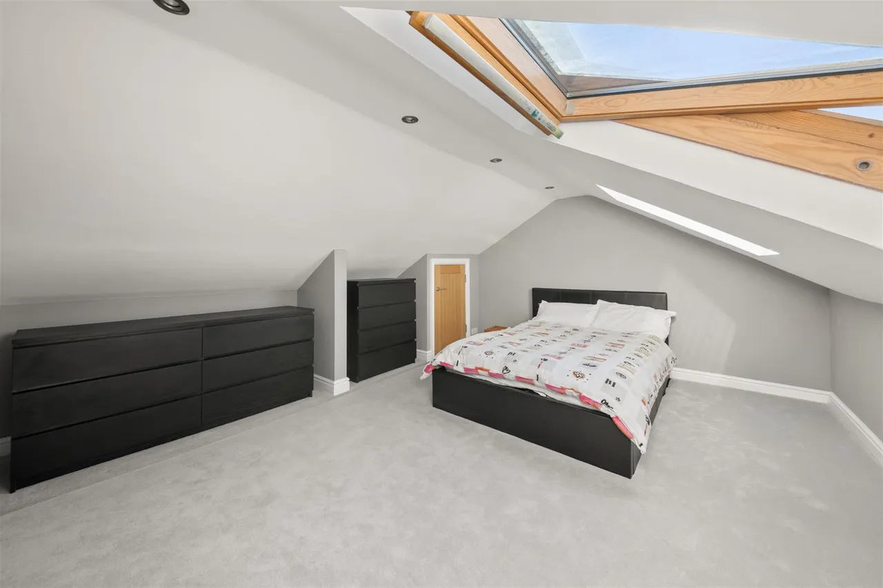 Charles Street, Hillingdon, photo 7