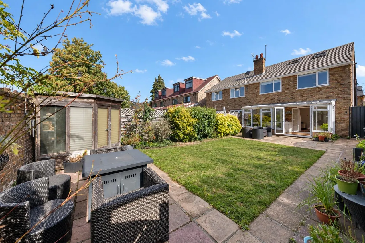 Charles Street, Hillingdon, photo 10