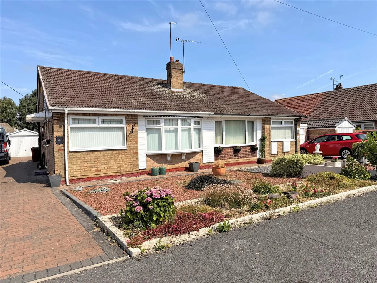 2 bed house for sale — Port Avenue, Hull