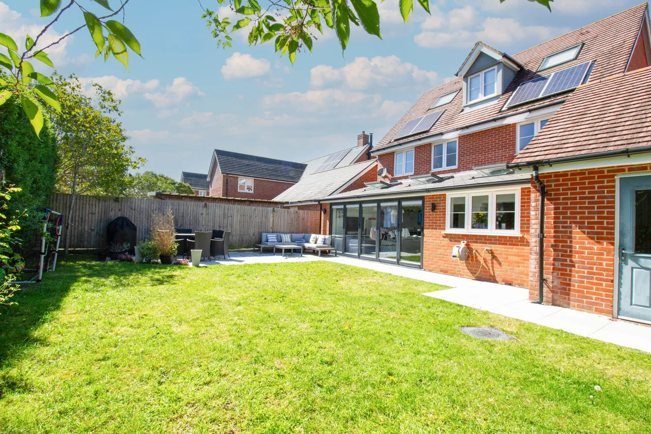 Gurung Way, Church Crookham, Fleet, GU52 8AU, photo 4