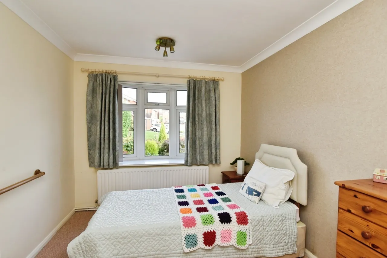 Carlton Avenue, Newcastle, ST5, photo 8