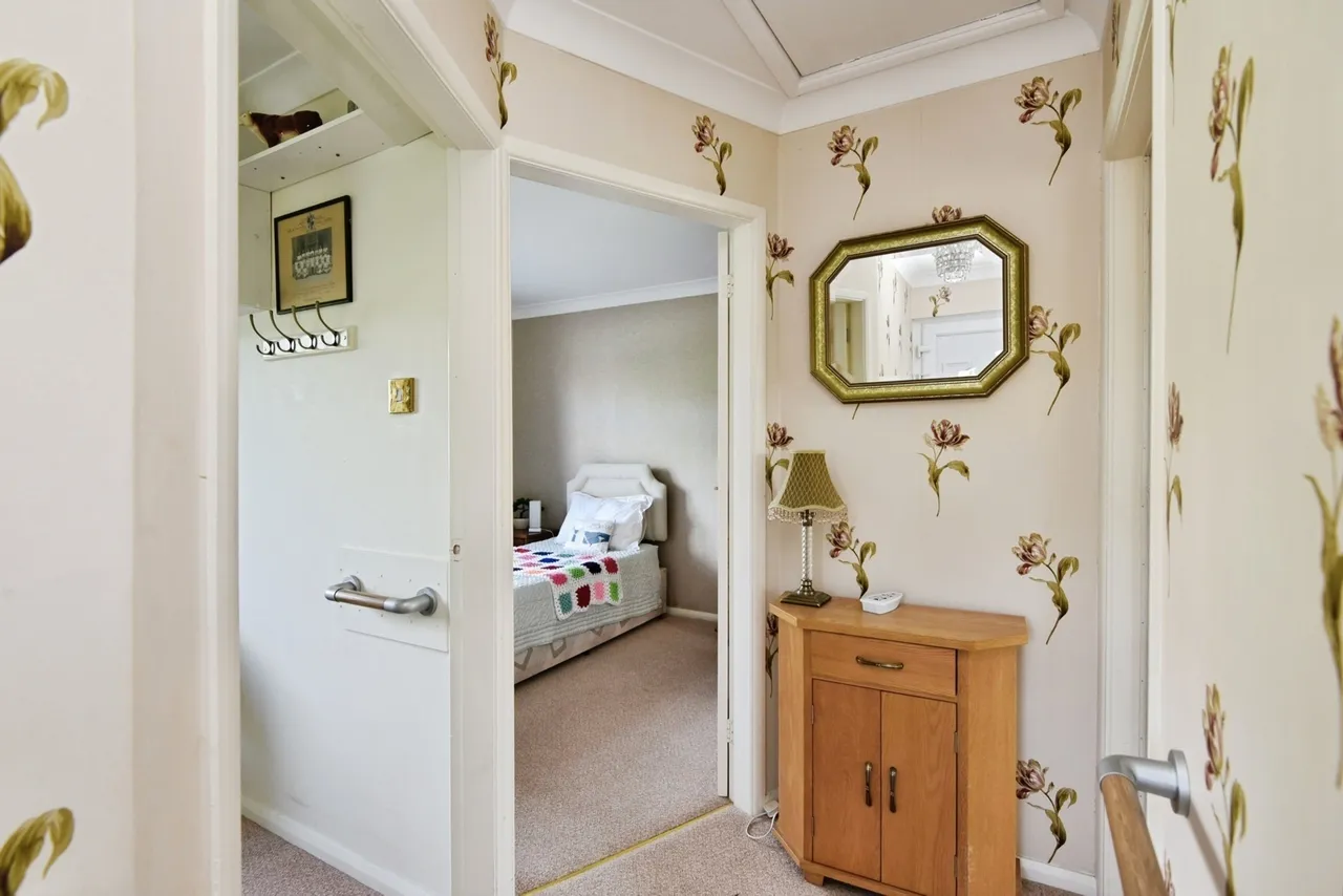 Carlton Avenue, Newcastle, ST5, photo 10