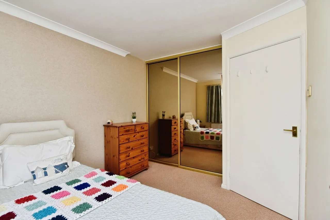 Carlton Avenue, Newcastle, ST5, photo 7