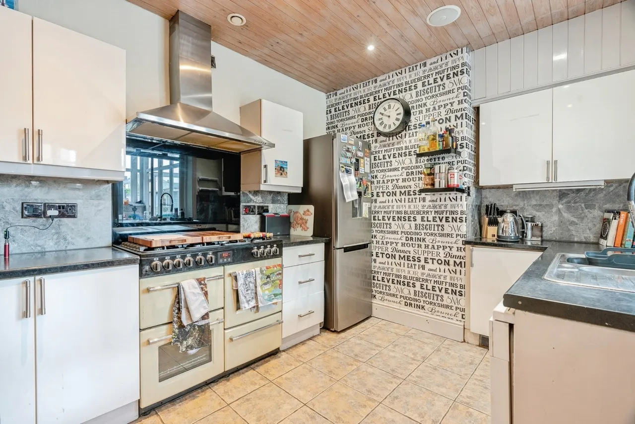 Padiham Road, Burnley, Lancashire, BB12, photo 7