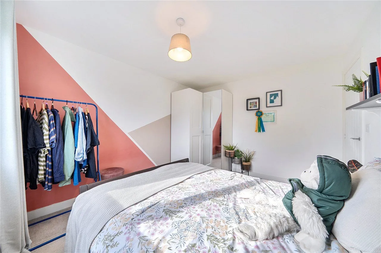 Weave Close, East Hollinsfield, M24, photo 25