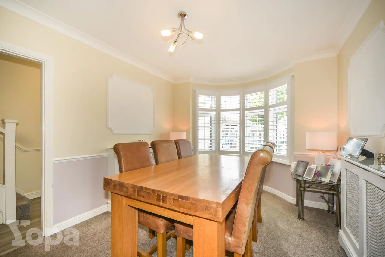 Yorkland Avenue, Welling, DA16, photo 5
