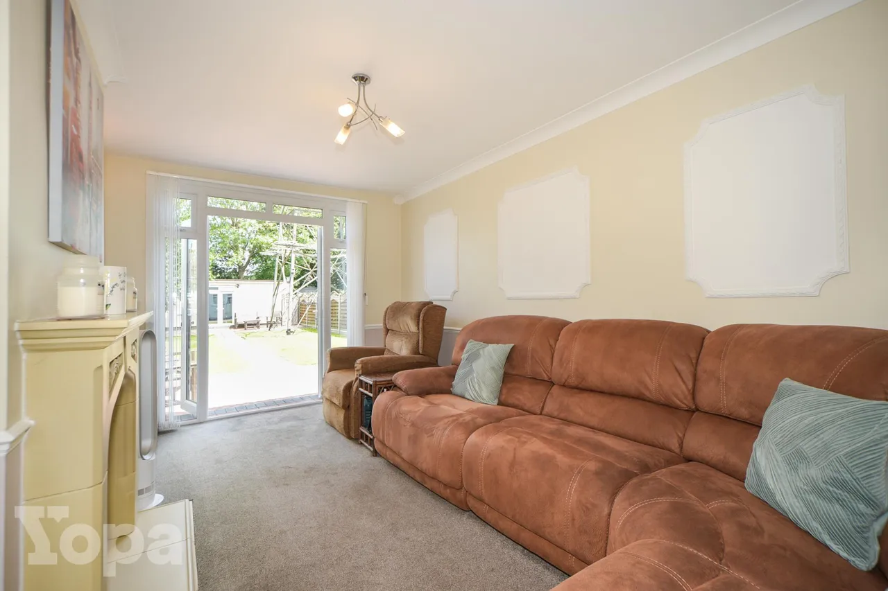 Yorkland Avenue, Welling, DA16, photo 3