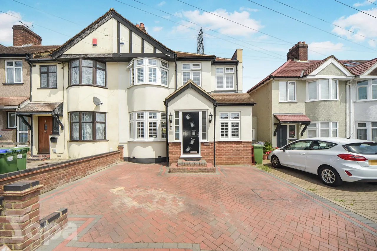 4 bed house for sale, Yorkland Avenue, Welling, DA16