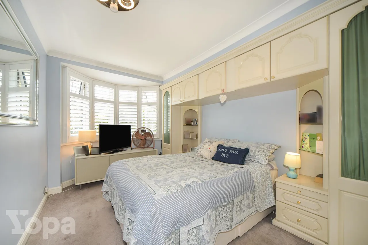 Yorkland Avenue, Welling, DA16, photo 15