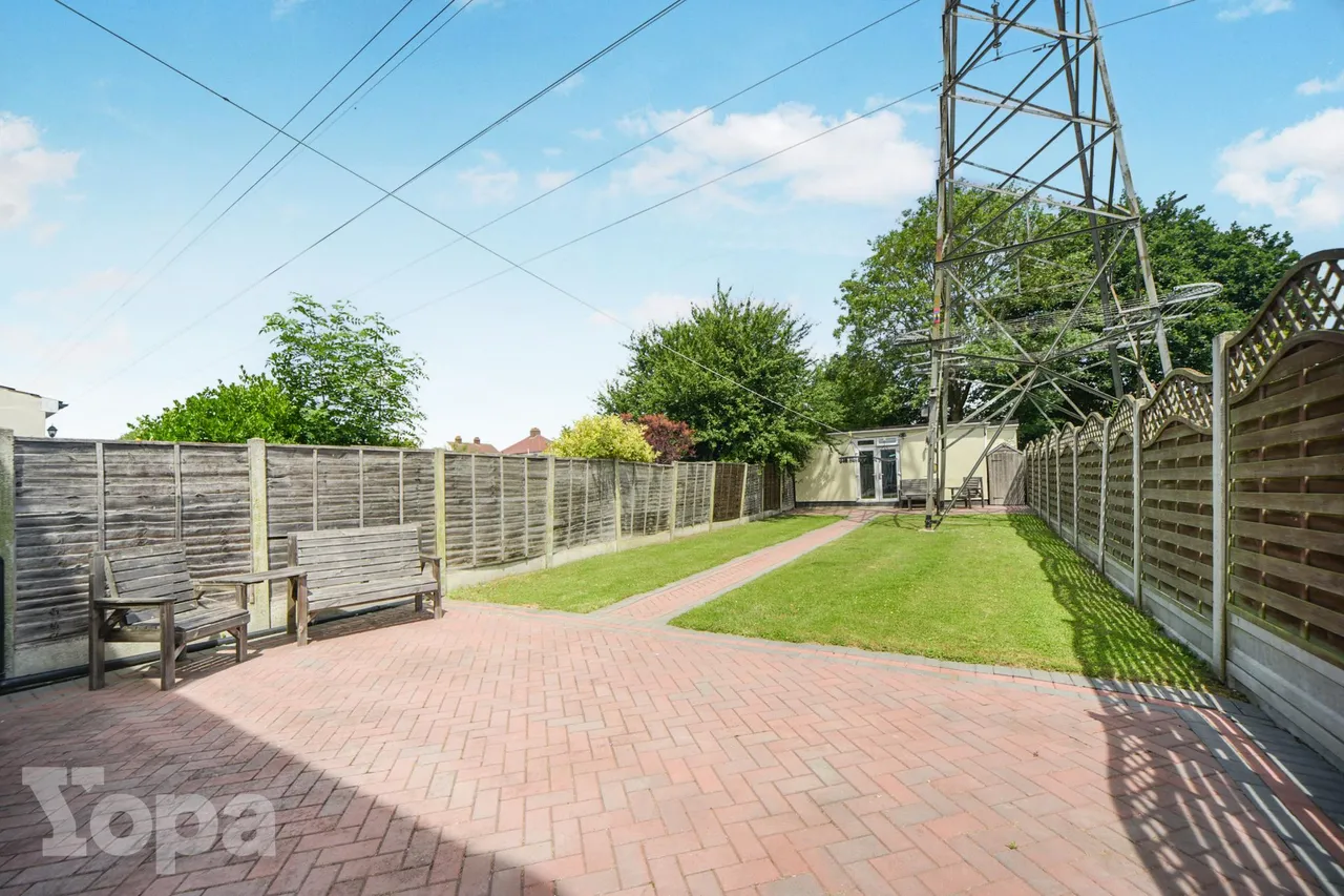 Yorkland Avenue, Welling, DA16, photo 19