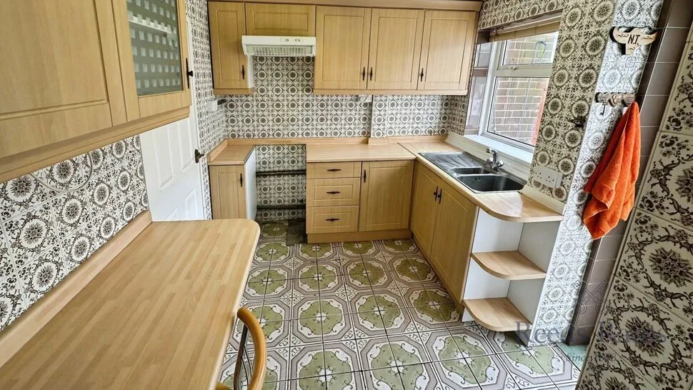Dart Place, Newcastle, Staffordshire, ST5, photo 4