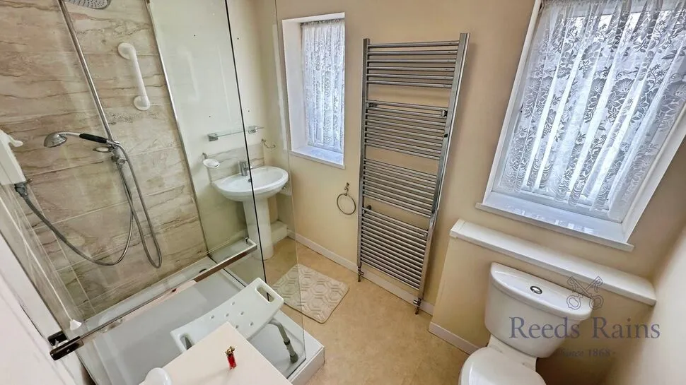 Dart Place, Newcastle, Staffordshire, ST5, photo 10