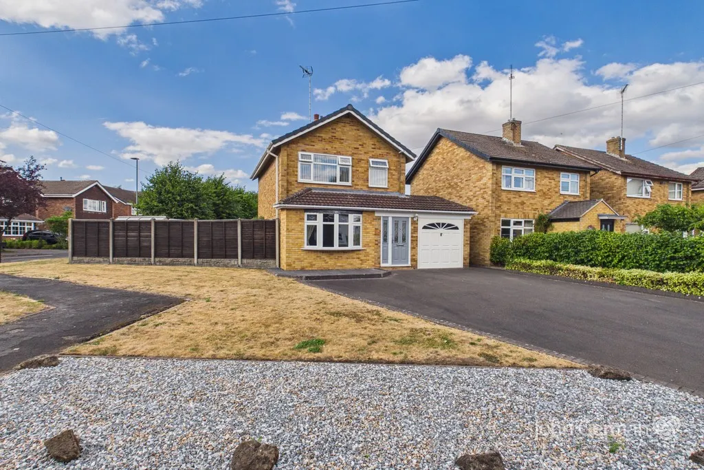 3 bed house for sale, Station Road, Rolleston-on-Dove