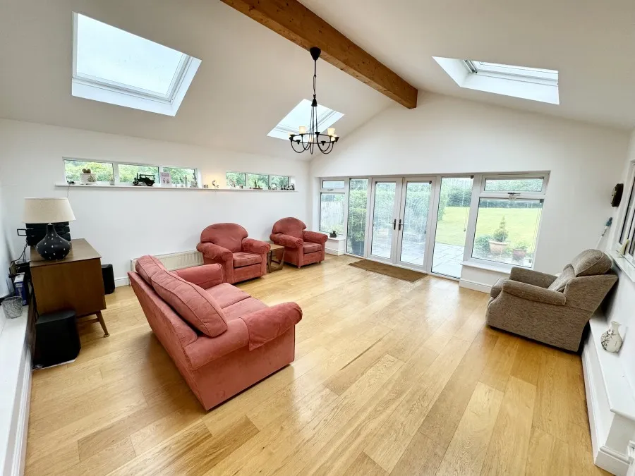 Bungalow Under Offer with 3 bedrooms in Hatfield Broad Oak, CM22, photo 6
