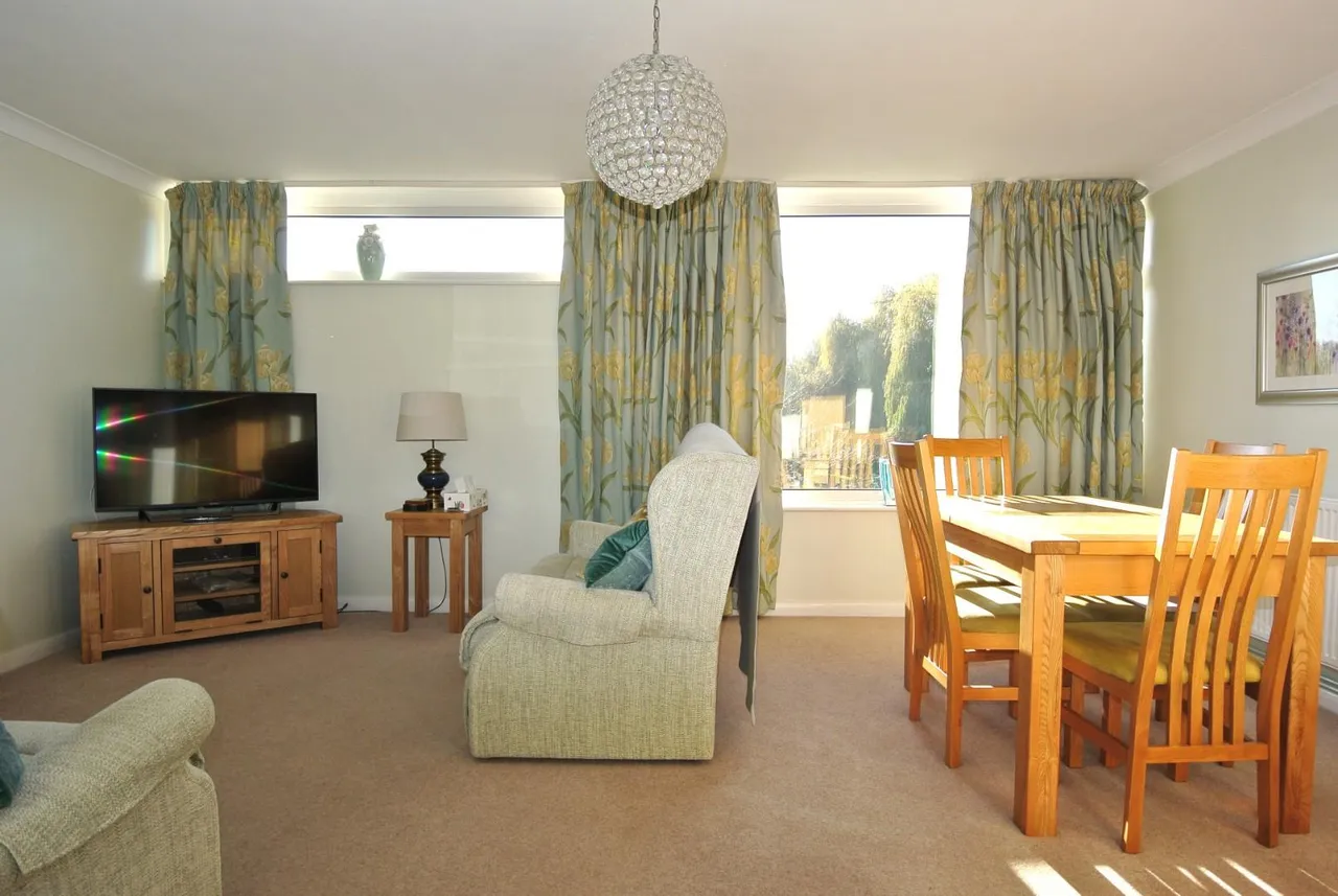 Fordbridge Court, Fordbridge Road, Ashford, Surrey, TW15 3SA, photo 5