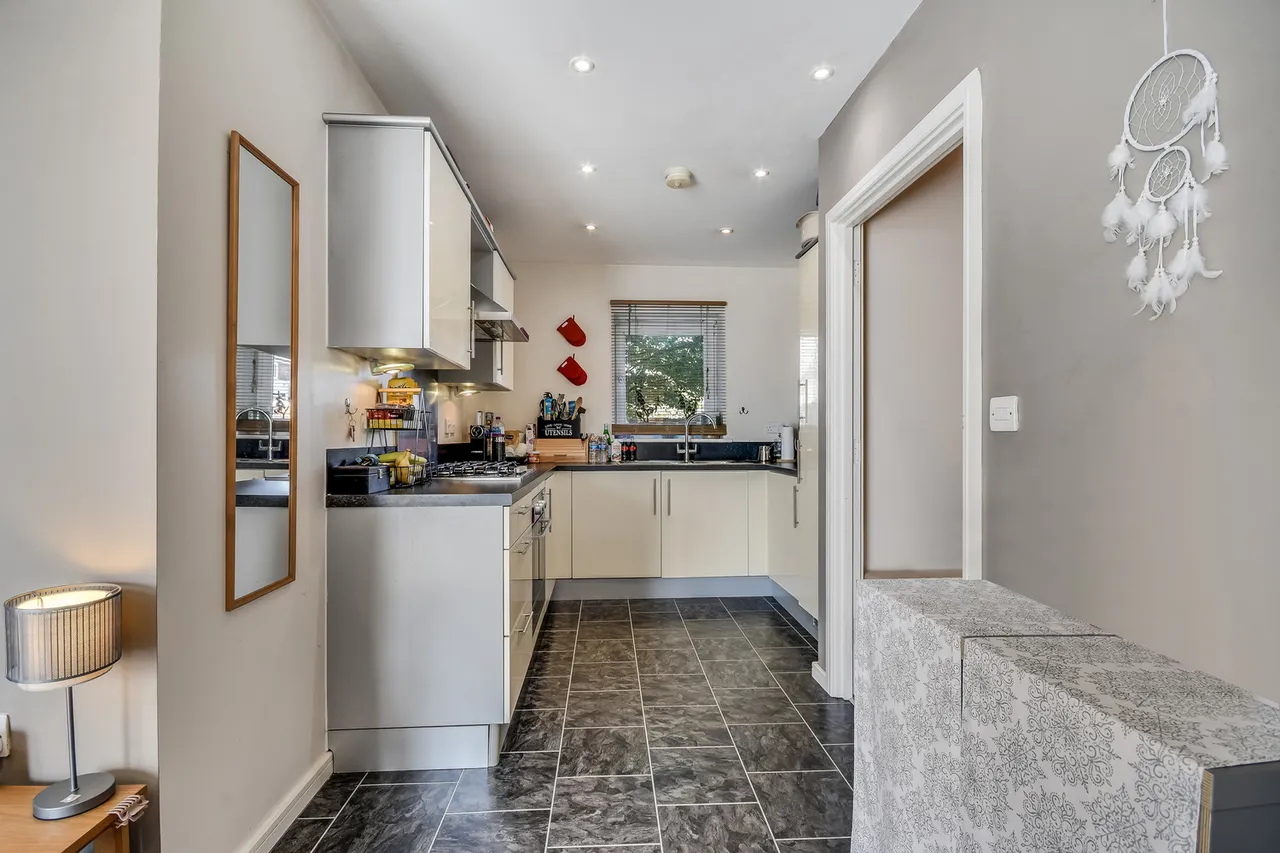 8 Stonham Place, Chelmer Road, Chelmsford, Essex, CM2 6DG, photo 5