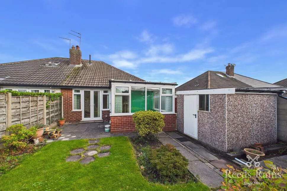 Ashbrook Avenue, Denton, M34, photo 9